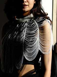 ชุดเดรสแนวเบอร์เลสก์เดรสทรงตรงประดับด้วยลูกปัดและประดับด้วยมุกปักลายเทศกาลอันงดงาม - Product Image 5