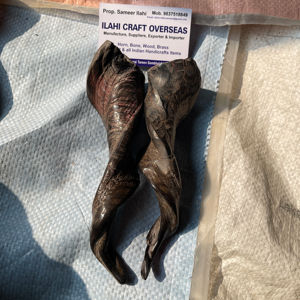 Par de Cuernos de Cabra Naturales con Acabado Natural para Decoración y Manualidades de Alta Calidad - Product Image 1