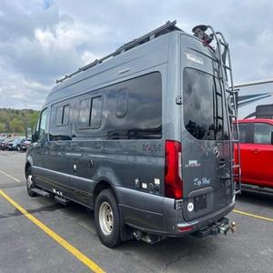 Camping-cars de luxe d'occasion CHEAP USED 2020 WINNEBAGOO1 BOLDT 70BL, Euro 5, 4-6 passagers, four à micro-ondes - Product Image 1