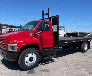 Camión de plataforma plana GMC TopKick C6500 de 20 pies, usado, año 2008, de gran demanda, con transmisión automática Allison de 5 velocidades, listo para exportación. - Product Image 2