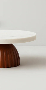 Support à gâteau moderne en marbre blanc avec base en bois cannelé, support à gâteau rond de luxe, plateau de présentation de desserts pour mariage ou fête - Product Image 6