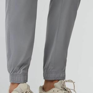 Vêtements de sport d'hiver pour hommes sur mesure en gros Pantalon décontracté Taille élastique Toile Doublure en polaire Séchage rapide Haute qualité Respirant - Product Image 5