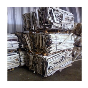 Déchets de profilés de portes et fenêtres en PVC industriel, tuyaux en PVC gris recyclés, déchets de PVC recyclé - Product Image 1