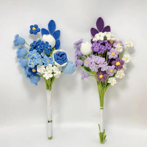 Ramo de Girasoles y Tulipanes Tejido a Mano con Ganchillo, Regalo para el Día del Maestro, para Novias y Enamorados - Product Image 2