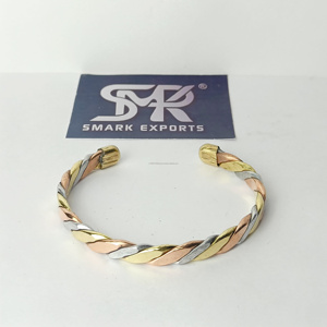 Promotion Exceptionnelle Bracelet en Cuivre Torsadé pour Soulagement des Douleurs de l'Arthrite, Manchette de Thérapie Magnétique Cuivrée pour la Santé et la Guérison - Product Image 2