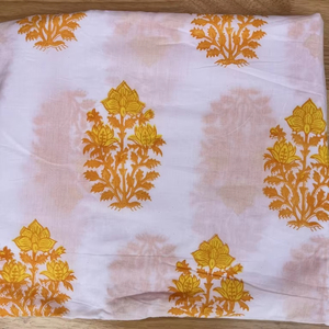 Main Bloc Coton Tissu Mughal Imprimer Coton Tissu Impressions Traditionnelles Couture Tissu Faire Robe Coussin Rideau Masque et Sac - Product Image 1