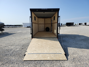 Remorque de transport fermée 7x16 de qualité supérieure, hauteur intérieure de 84 pouces, essieu tandem, fenêtre latérale en aluminium et acier, capacité de charge de 2001-3000 kg, prix abordable - Product Image 5