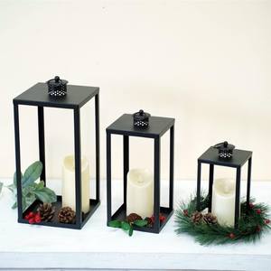 Decoración Linternas de velas de metal negro Linternas decorativas con velas de temporizador parpadeante Las linternas son de metal negro - Product Image 1