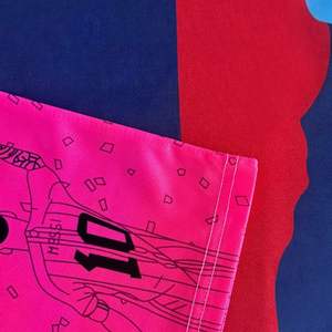 Maillots de football personnalisés multicolores imprimés avec les noms et les numéros des joueurs, 100% polyester, tissu en maille, col rond - Product Image 6