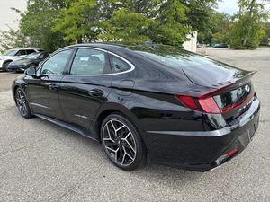 2023 para Sonata N Line FWD, Volante a la Izquierda, Turbo, Asientos de Cuero, Interior Claro, Bajo Kilometraje, Precio en Existencia, Listo para Envío - Product Image 4