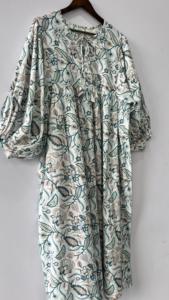 Kyra Robe Midi Femme Floral Main Bloc Imprimé Coton Doux Style Décontracté pour l'Hiver ODM Fourniture 100% Coton Méthode de Tissage Numérique - Product Image 5