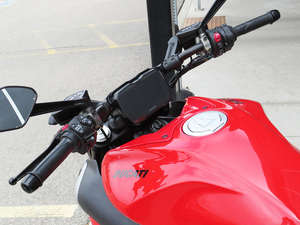 Nouvelles motos Ducati Diavel V4 Performances 2025 – Ventes authentiques - Product Image 6