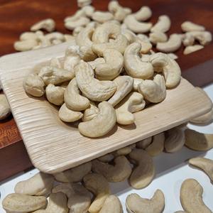 Vietnam Export <b>Cashew</b> <b>Nuts</b> W240 Consistent Color 100% Organic Top Quality Suitable For Food Processing Plants - Product Image 5