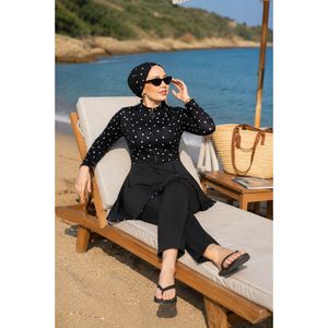 Traje de Baño Modesto con Falda y Cierre de Cremallera Frontal Negro, Tallas XS-XL, Estilo Islámico, Cintura Alta, Opciones de Logotipo Personalizado, Talla XL - Product Image 1