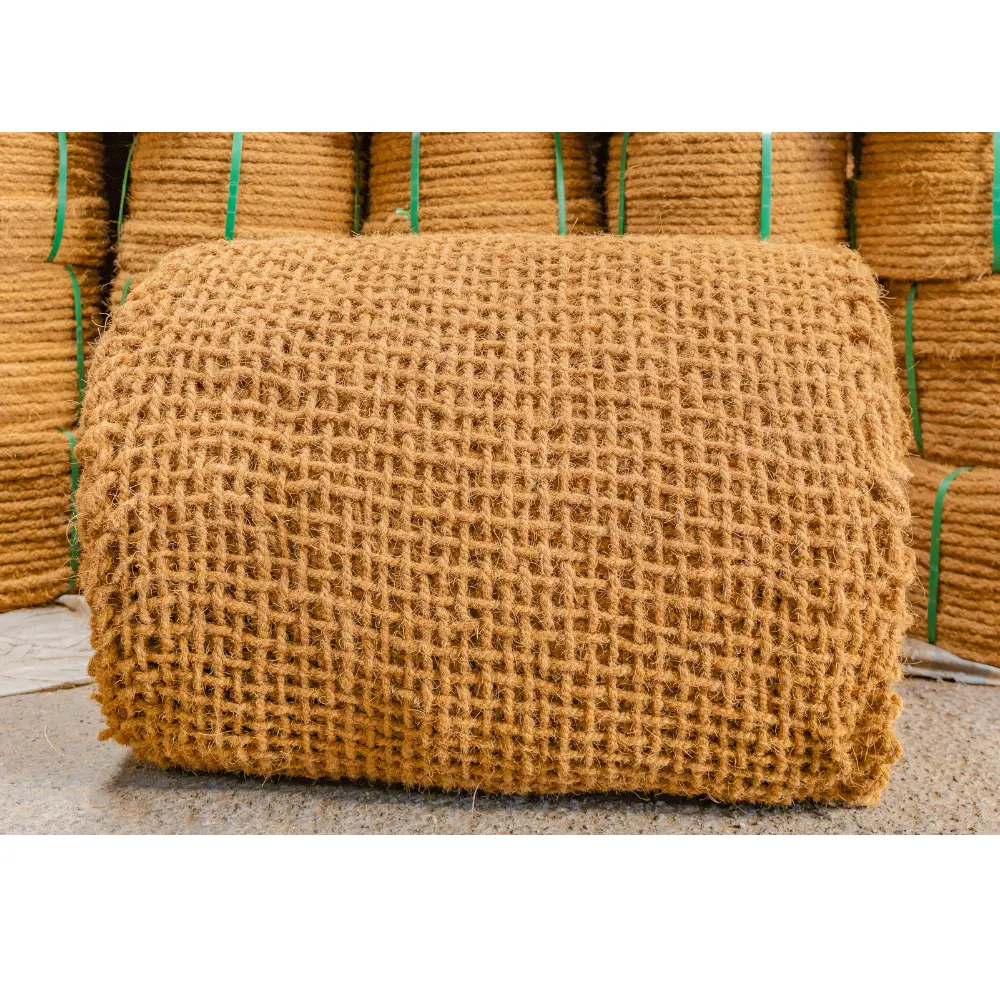 Кокосовая кокоса Сетчатое одеяло для борьбы с эрозией почвы для сельского хозяйства и сельскохозяйственных принадлежностей (Whats App 0906789215)