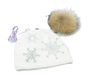 Bonnet d'hiver en laine double couche avec logo personnalisé bonnet tricoté motif flocon de neige véritable fourrure Pom Pom Terry pour la performance vente en gros - Product Image 4