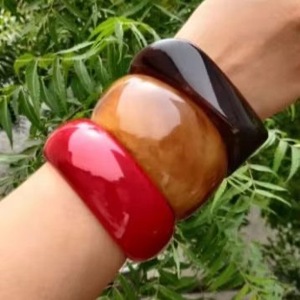 กำไลและสร้อยข้อมือเรซิ่นสำหรับผู้หญิง คอลเลคชั่นใหม่ เครื่องประดับสไตล์นางฟ้าสำหรับงานปาร์ตี้และงานแต่งงาน คุณภาพสูง - Product Image 4