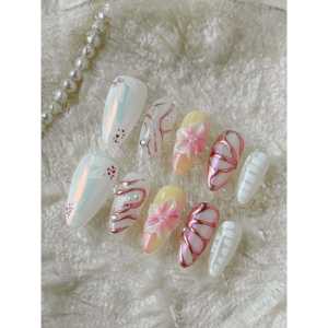 Jelly Bloom Press-On Nail Art Décorations d'ongles durables et élégantes - Product Image 1