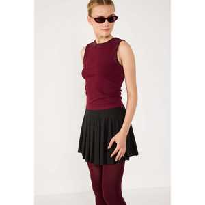 Blusa Casual para Mujer con Logotipo Bordado en la Parte Delantera, Cuello Redondo, Manga Corta, Poliéster, Corte Regular, Tejido de Punto - Product Image 1