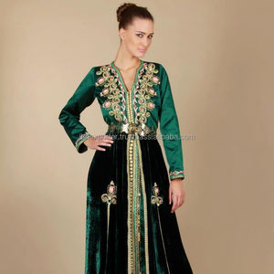 Caftán étnico de color verde con tela Nida de la mejor calidad y bordado con trabajo de piedra - Product Image 1