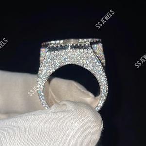 Anillo Personalizable de Plata 925 con Baño de Rodio, Joyas de Acero Inoxidable, Anillo Champion con Moissanita Totalmente Incrustada en Forma de Estrella, Anillo Unisex de Moda - Product Image 6