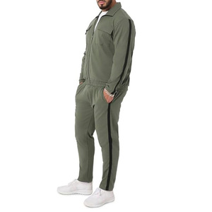 Trajes de jogging clásicos para hombre, conjunto de ropa informal con estilo, proveedores Premium que producen chándales fantásticos diseñados con materiales duraderos - Product Image 4