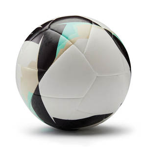 Ballon de football de taille personnalisée en gros pour l'entraînement sportif et les matchs officiels avec impression de logo personnalisé, qualité supérieure - Product Image 1