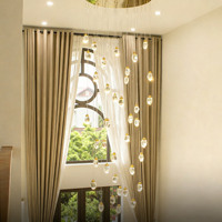 Grand lustre suspendu en cristal sur mesure, style moderne et épuré, pour salon et maison