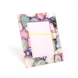 Cadre photo vertical en agate verte avec pierres précieuses Cadre photo élégant fabriqué à la main pour table Décoration intérieure Bureau Mariage Cadeau d'anniversaire - Product Image 5