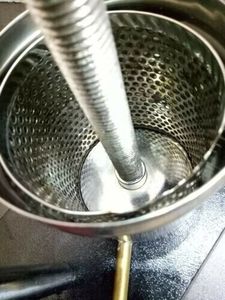 เครื่องสกัดน้ำมันสมุนไพรแบบกด SS Manufacture รุ่น Heavy Duty ขนาด 1000 มล. - Product Image 3