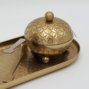 Brûleur d'encens en métal avec design gravé à la main, ensemble avec un couvercle en acier inoxydable et un plateau martelé pour la méditation à domicile, l'aromathérapie - Product Image 6