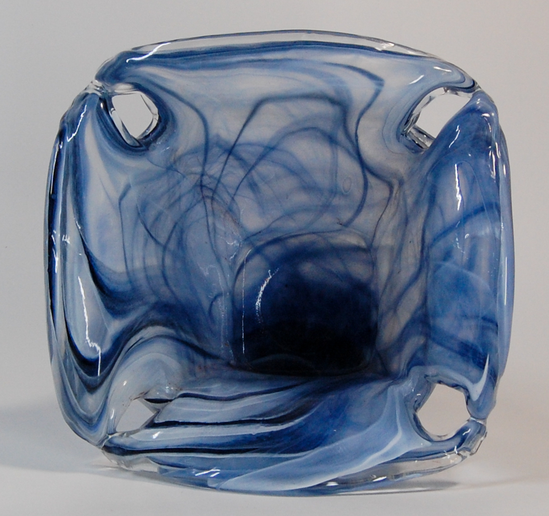 bleu foncé