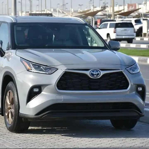 Toyota Highlander 2024 Usado, Volante a la Izquierda, Asientos de Cuero, Cámara Trasera, Pantalla Táctil, Faros de Xenón, Emisión Euro IV, Origen Estadounidense, en Venta - Product Image 1