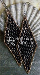 Boucle d'oreille perlée à la mode Fournisseur en vrac Boucle d'oreille en cristal Boucle d'oreille fantaisie Porter des perles Fabrication indienne de boucle d'oreille perlée - Product Image 2