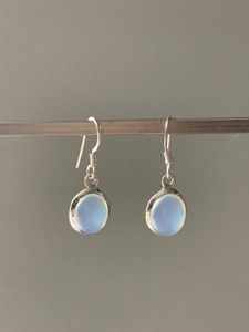 Boucles d'oreilles pendantes en argent sterling 925 léger et ovale avec quartz d'opalite de feu taillé à carreaux pour les fêtes de mariage - Product Image 4