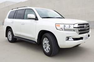 Toyota Land Cruiser 2019, propre et bien entretenu - Product Image 4