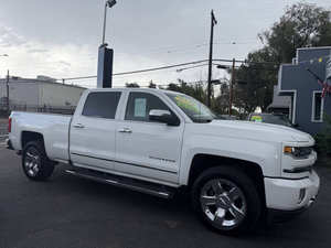 Chevrolet Silverado 1500 LTZ Z71 d'occasion 2018, garantie OEM d'un an, origine américaine - Product Image 3