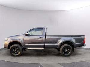 Camioneta Hilux Usada Gris 2015, Cabina Simple, Diésel Turbo, Manual, Volante a la Izquierda, Neumáticos R18, Portaequipajes Metálico, Techo de Lona, 4x4 - Product Image 4