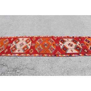 Tapis vintage Herki, tapis turc 2,5x11,7 pieds, tapis en laine camouflage rouge - Product Image 3