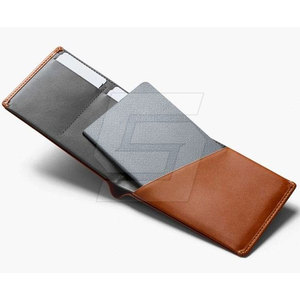 Portefeuille en cuir de qualité supérieure, doté d'un matériau doux et lisse, de plusieurs compartiments et d'une fermeture sécurisée, idéal pour le quotidien. - Product Image 4