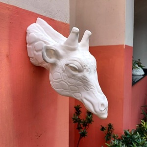 Sculpture murale tête de lion en aluminium doré Animal audacieux Support mural Regal Jungle King Decor Déclaration Faune Art Tenture murale moderne - Product Image 6