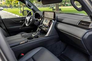 Lexus LX 600 2023 économique, V6 biturbo, 4x4, Pack d'Aménagements Extérieurs - Product Image 6