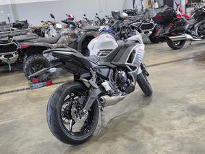 Offre Exceptionnelle 2026 Ninjas 650 (ABS) Sports Neuf (Moto) - Product Image 4