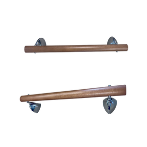 Porte-serviettes en bois avec supports muraux en acier inoxydable brossé, finition naturelle pour une salle de bain moderne, chaleureuse et durable - Product Image 2