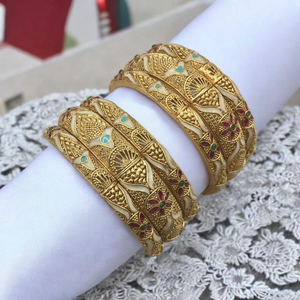 Bracelets en laiton Meenakari vibrants avec pierres et perles kundan. Une superbe pièce festive, disponible au prix de gros - Product Image 2