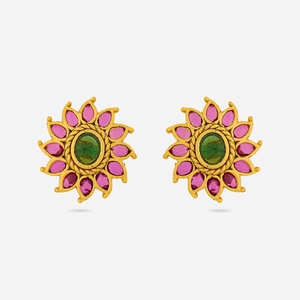 Boucles d'oreilles clous vintage à motif floral en acier inoxydable et laiton, style religieux tendance - Product Image 1