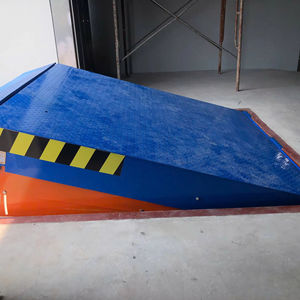 Best Choice <b>Hydraulic</b> Cylinder Dock Leveler 10 Tons Pedestrian Electric Stacker Warehouse Logistic And Warranty 1Year in Vietnam - Product Image 1