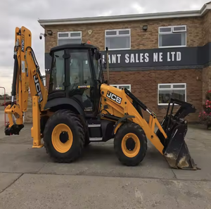 Pelle rétrocaveuse JCB 3CX pour projets de construction et d'infrastructure - Product Image 6