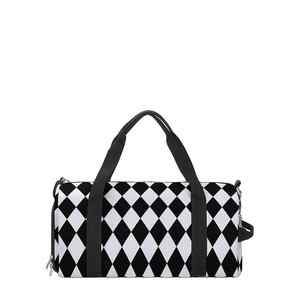 Disponible avec des sacs de sport à sublimation de taille personnalisée de la plus haute qualité - Product Image 5