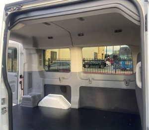 Vehículo Comercial Usado 2024, SUV de Pasajeros y Carga, 3.7 L Gasolina, Automático, 4 Plazas, Tipo XLT, Asientos de Cuero, Techo Panorámico - Product Image 5